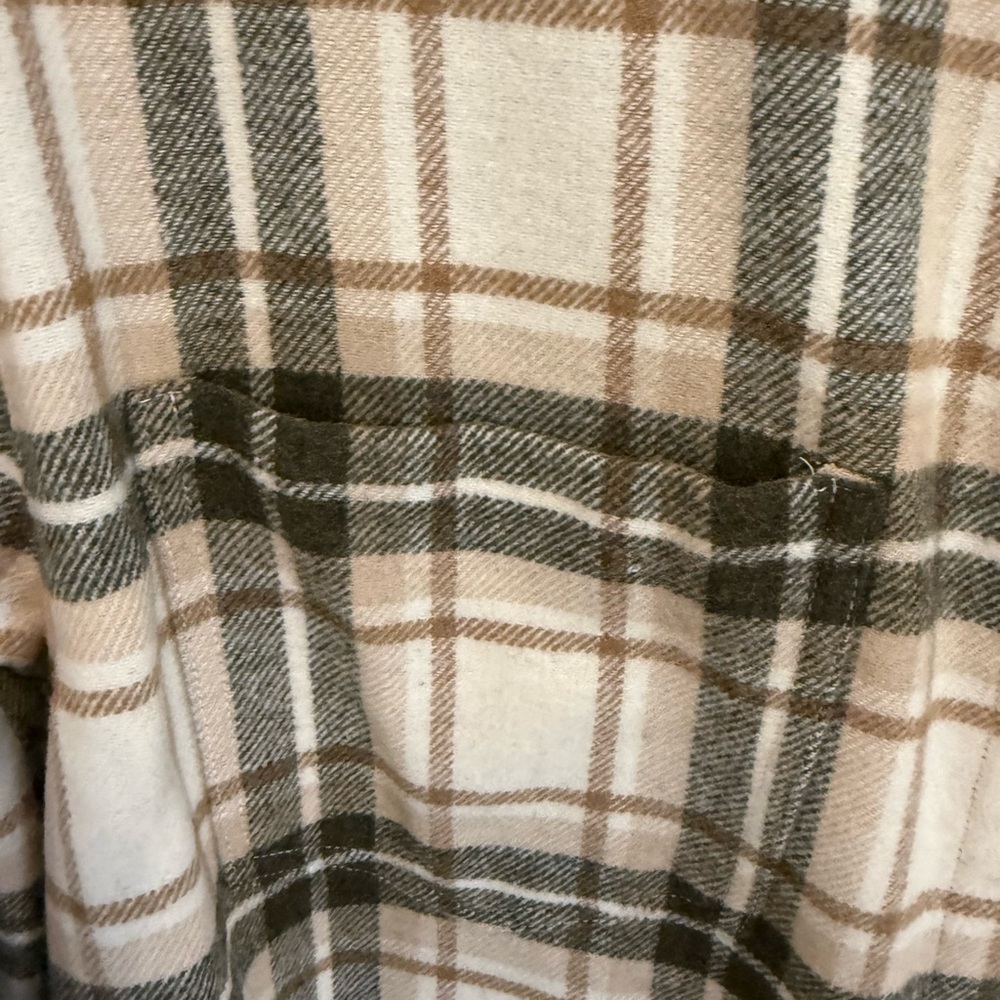 NWT Jenni Kayne O’Keeffe Olive and Oatmeal Plaid Flannel Shirt size XL - Picture 7 of 8